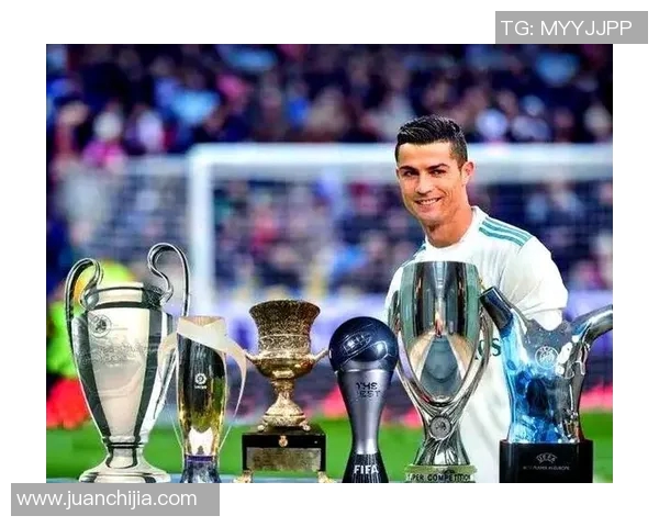 足球明星齐聚一堂共庆C罗辉煌成就与传奇生涯